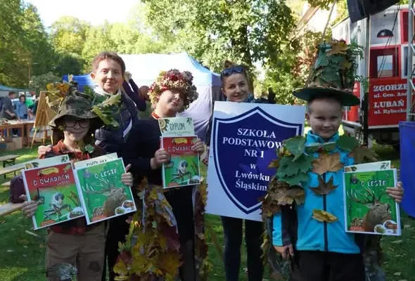 Uczniowie z Lwówka Śląskiego na XVII Dolnośląskim Festiwalu Darów Lasu