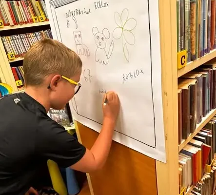 Uczniowie klasy 2B odwiedzili Bibliotekę Miejską z okazji Dnia Głośnego Czytania