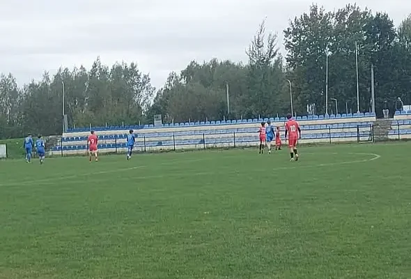Gryf Gryfów Śląski rozgromił Majdan Bolesławiec 8:2. Trampkarze umacniają pozycję lidera