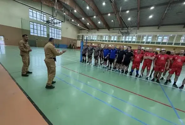 Strażacy z Oławy najlepsi w turnieju siatkówki w Lwówku Śląskim