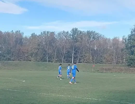 Gryf Lwówek Śląski rozgromił rywala 5:0. Trampkarze wciąż walczą o ligę wojewódzką