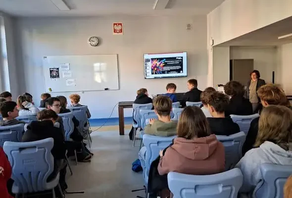 Uczniowie z Wałbrzycha na warsztatach w ramach Dolnośląskiego Festiwalu Nauki