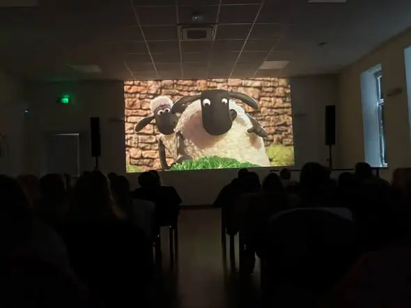 Przedszkolaki z Gryfowa Śląskiego na seansie „Baranek Shaun i kudłata bestia”